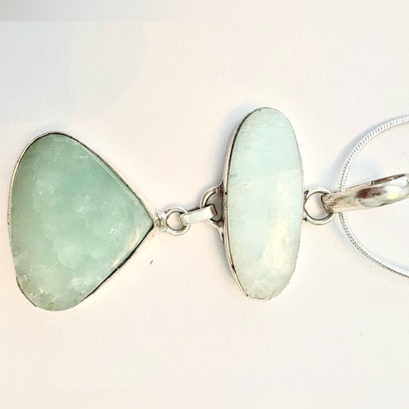Gorgeous, 2 inch, 2 stone, Hemimorphite pendant on a silver chain. - Picture 2 of 6